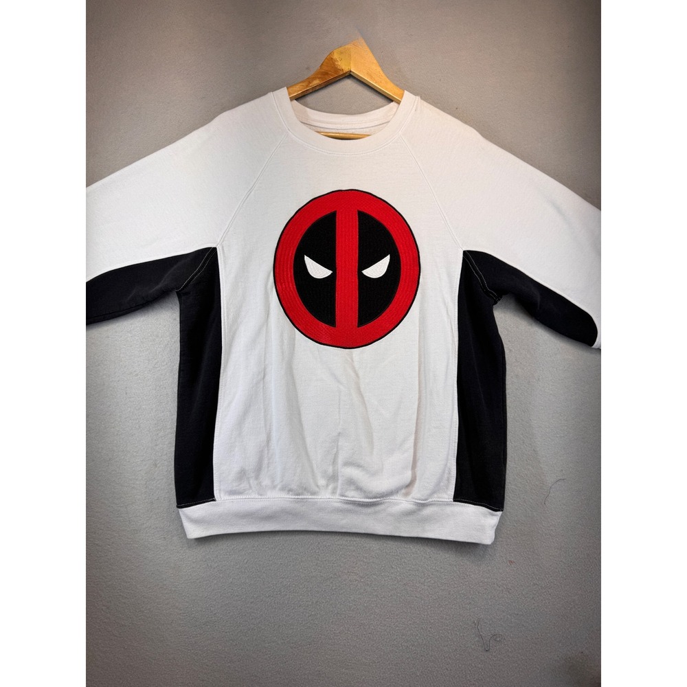 Marvel Deadpool Sweatshirt Mens Medium White Black Colorblock Embroidered Logo